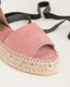 alpargata-plana-de-mujer-con-cintas-rosa-1
