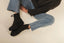 Qué zapatos llevar con vaqueros anchos, la prenda estrella de esta temporada