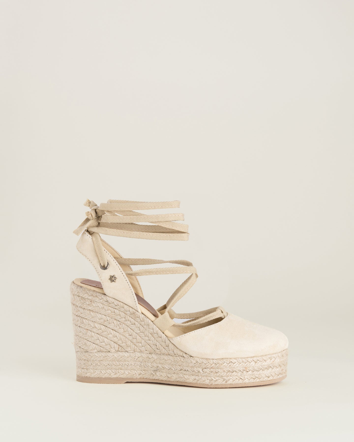 Cuñas beige y nude Pitusas