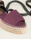 alpargata-plana-de-mujer-con-cintas-y-brillos-morado-2